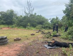 Personel Kompi 2 Batalyon C Pelopor Gelar Latihan Menembak