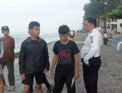 Ditpamobvit Patroli Dialogis di Objek Wisata Pantai Panjang