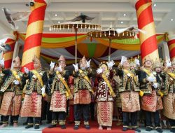 Sembilan Tokoh Bengkulu Dianugerahi Gelar Adat