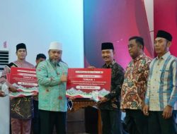 Gubernur Anugerahkan Penghargaan Desa Wisata 2025