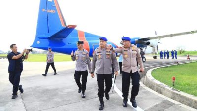 Polri Kerahkan Pesawat CN dan Fokker untuk Distribusi Logistik ke Aceh, Sumut, dan Sumbar