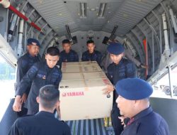 2,5 Ton Logistik dan RON Bantuan Mabes Polri untuk Aceh Tiba di Bandara SIM