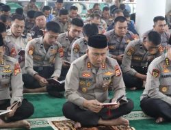 Polda Bengkulu Gelar Pembinaan Rohani Bersama Kapolda di Masjid Al-Amin