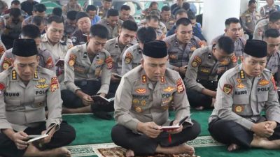 Polda Bengkulu Gelar Pembinaan Rohani Bersama Kapolda di Masjid Al-Amin