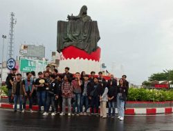 BBM Langka, Mahasiswa Gelar Aksi Damai di Bundaran Fatmawati