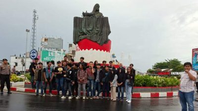 BBM Langka, Mahasiswa Gelar Aksi Damai di Bundaran Fatmawati