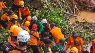 Operasi SAR Longsor Cibeunying Hari Keempat: Pencarian Dipercepat, Layanan Kesehatan dan Trauma Healing Diperkuat