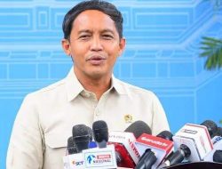 Raja Juli Antoni: Saya Sangat Terbantu Adanya Anggota Polri di Kemenhut