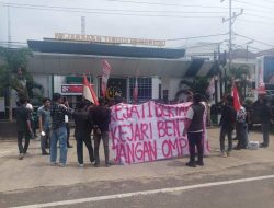 API Gelar Aksi di Kejati Bengkulu, Desak Penuntasan Kasus Korupsi Mandek