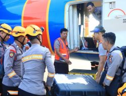 Polri Kirim 3,8 Ton Logistik Operasional Pada Hari Ketiga