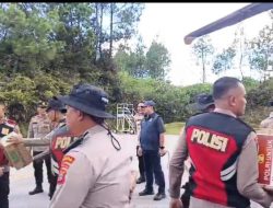 Akses Darat Putus, Polri Airdrop Bantuan ke Wilayah Terisolasi