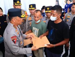 Wakapolri Tinjau Posko Antemortem DVI Sumbar, Pastikan Identifikasi Korban Optimal