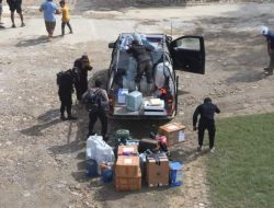 Helikopter AW169 Polri Kirim 348 Kg Bantuan untuk Korban Bencana Aceh Tamiang