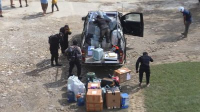 Helikopter AW169 Polri Kirim 348 Kg Bantuan untuk Korban Bencana Aceh Tamiang