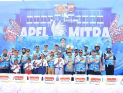 Wakapolri Tinjau UMKM, Bakes, dan Pembagian Perlengkapan Sekolah Usai Apel Mitra Kamtibmas di Papua