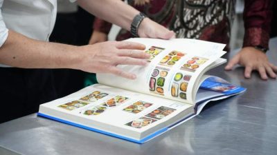 Rasa Bhayangkara Nusantara Diserahkan ke Delegasi Prancis