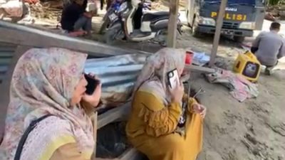 Polres Nagan Raya Relokasi Internet Starlink untuk Warga Terdampak Banjir di Alue Wakie