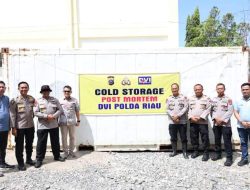 Polda Riau Kirim Cool Storage untuk Jenazah Korban Bencana di Agam