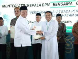 Jelang Natal, Romo Wahyu Terima Sertipikat Gereja sebagai Kado bagi Umat