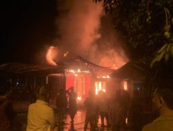 Kebakaran Dini Hari di Lawang Agung, Satu Rumah Ludes dan Kerugian Rp100 Juta