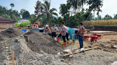 Tim SAR Resimen II Pas Pelopor Normalisasi Sungai dan Dukung Pembangunan Huntara di Agam