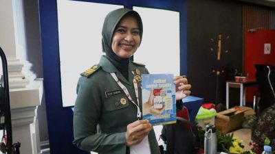 Masyarakat mengunjungi booth ATR/BPN dan memperoleh informasi layanan pertanahan di Kabupaten Bogor