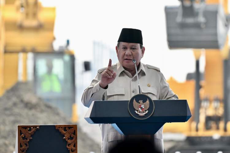 Presiden Prabowo Subianto meninjau rencana groundbreaking proyek hilirisasi strategis 2026 untuk investasi industri mineral, energi, dan bioindustri