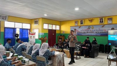 Humas Polda Bengkulu menjelaskan cyberbullying dan etika bermedia sosial