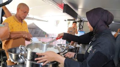 Hari ke-6 Latsitardanus 2026, Taruna Akpol Masak untuk Warga Aceh Tamiang