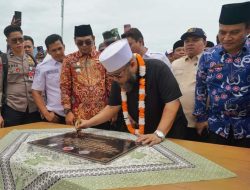 Jembatan Air Matan Rampung, Helmi Hasan Ajak Warga Rawat Bersama