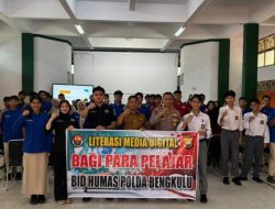 Bidhumas Polda Bengkulu Edukasi Pelajar SMKN 1 tentang Literasi Digital dan Anti Cyberbullying