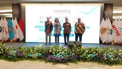 Kapolri Listyo Sigit Prabowo menghadiri gala dinner ASEAN Trade Union Council bersama delegasi buruh Asia Tenggara di Jakarta