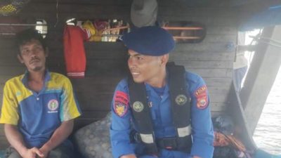 Polairud Bengkulu Patroli, Nelayan Diingatkan Pakai Life Jacket