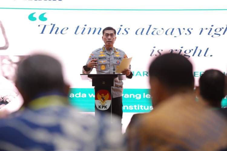 Peserta Pelatnas Polri dan KPK mengikuti pelatihan integritas dan anti korupsi di Auditorium ACLC Jakarta