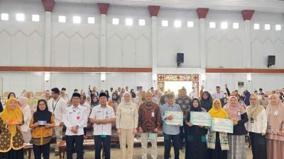 Staf Ahli Gubernur Bengkulu Zahirman Aidi membuka kegiatan edukasi keuangan syariah ASN bersama OJK Bengkulu