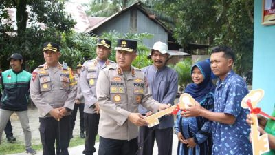 Kapolda Bengkulu Resmikan Bedah Rumah ke-66 dan 67 di Seluma