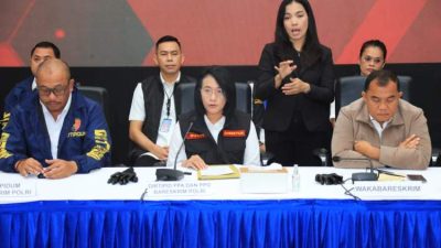 Konferensi pers Bareskrim Polri terkait pengungkapan jaringan nasional perdagangan bayi dengan 12 tersangka dan tujuh bayi diselamatkan