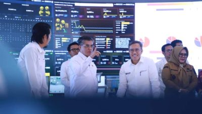 Menaker Yassierli menyampaikan pentingnya budaya K3 saat kunjungan kerja di PT Bukit Asam Muara Enim