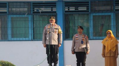 Wakapolda Bengkulu Jadi Pembina Upacara di SMAN 2