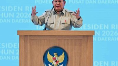 Presiden Prabowo Subianto menyampaikan arahan penanganan sampah nasional pada Rakornas 2026 di Sentul