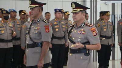 Kapolda Bengkulu Irjen Pol. Mardiyono memimpin pelantikan Irwasda, Kapolresta, dan penyerahan jabatan Dirsamapta di Aula Rupatama Awaloedin Djamin