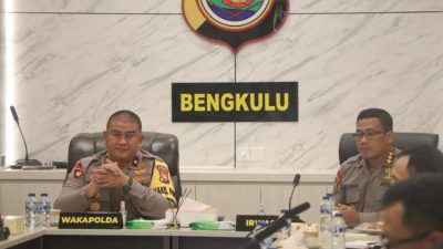 Wakapolda Bengkulu mengikuti Zoom grand entry meeting pemeriksaan laporan keuangan Polri Tahun Anggaran 2025 di Ruang Rapat Kapolda