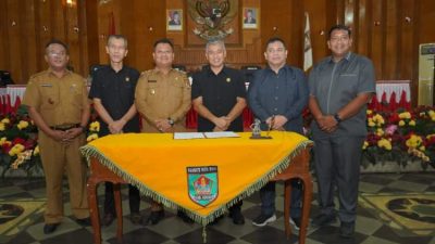 Wakil Bupati Asahan Rianto menghadiri rapat paripurna DPRD Kabupaten Asahan pengesahan empat Ranperda tahun 2026.