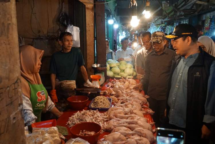 Herwan Antoni pimpin sidak harga bapok di Pasar Minggu Bengkulu menjelang Ramadan 2026