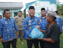 Wabup Asahan Salurkan 500 Paket Sembako untuk Korban Banjir Sei Dua Hulu