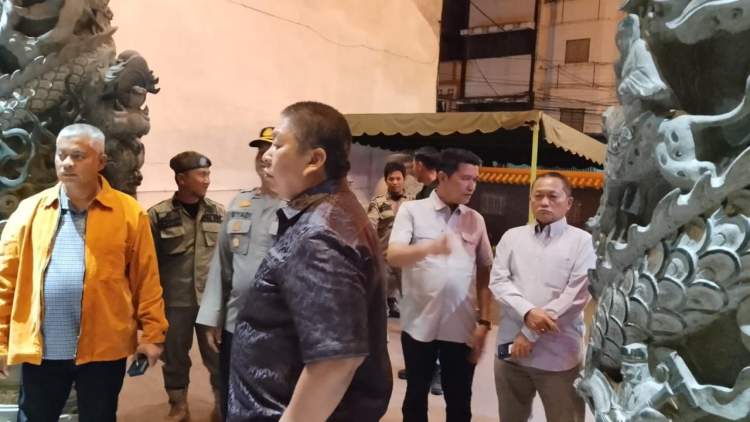 Forkopimda Asahan meninjau kesiapan perayaan Imlek 2577 di salah satu vihara di Kisaran