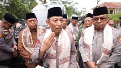 Kapolri Listyo Sigit Prabowo memberi pernyataan soal hukuman berat oknum Brimob di Maluku