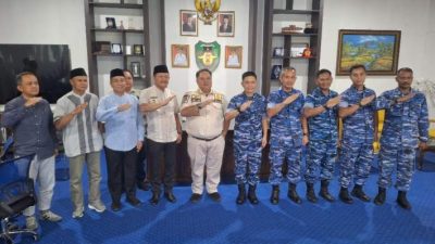 Bupati Bengkulu Selatan Rifai Tajudin menerima audiensi Komandan Lanud Sri Mulyono Herlambang membahas pembangunan Satrad di Manna.