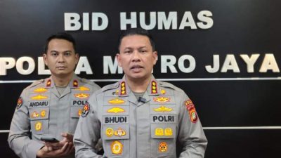 Aksi Mahasiswa di Mabes Polri Berjalan Damai