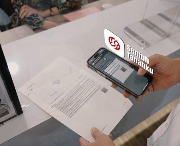 Aplikasi Sentuh Tanahku di Kantah Jakarta Barat